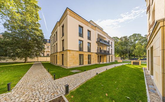 RIVERPARK LASSALLE - 14 new build condominiums RIVERPARK LASSALLE - 14 new build condominiums