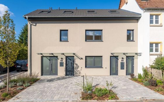 MIO Helenenstraße - Neubau von 8 Eigentumswohnungen und einem Einfamilienhaus