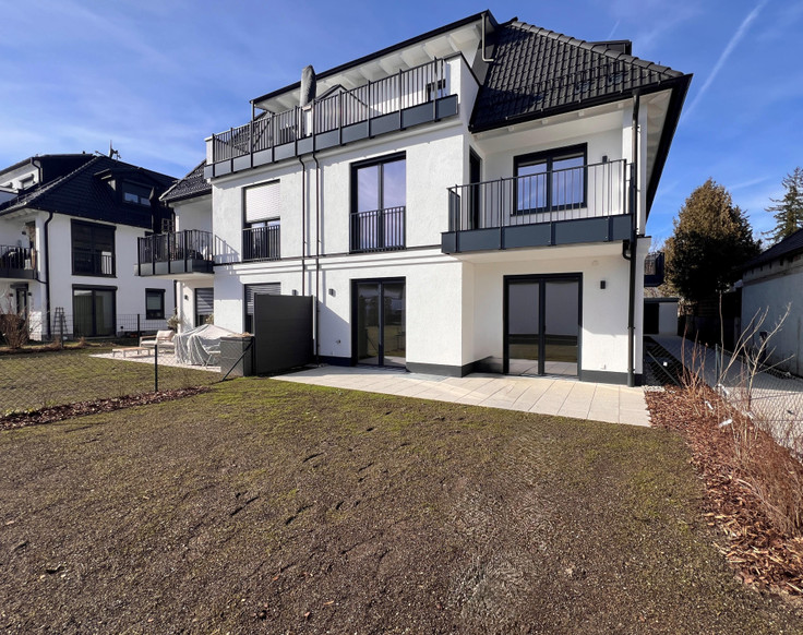 K33 L|I|V|I|N|G - Kranichweg 33 - Munich-Trudering