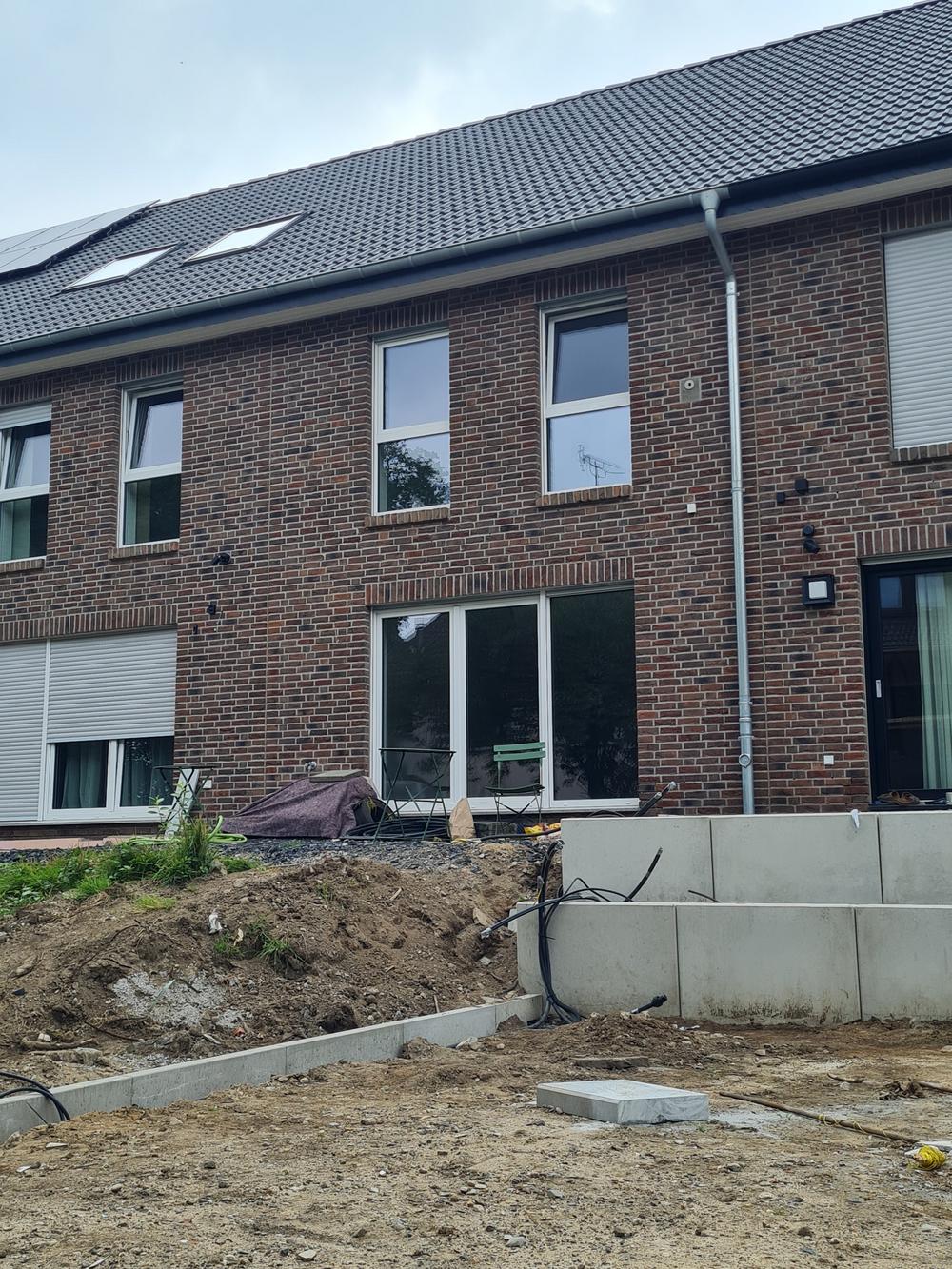Bild Neubau mittendrin, Duisburg Bild Neubau mittendrin, Duisburg