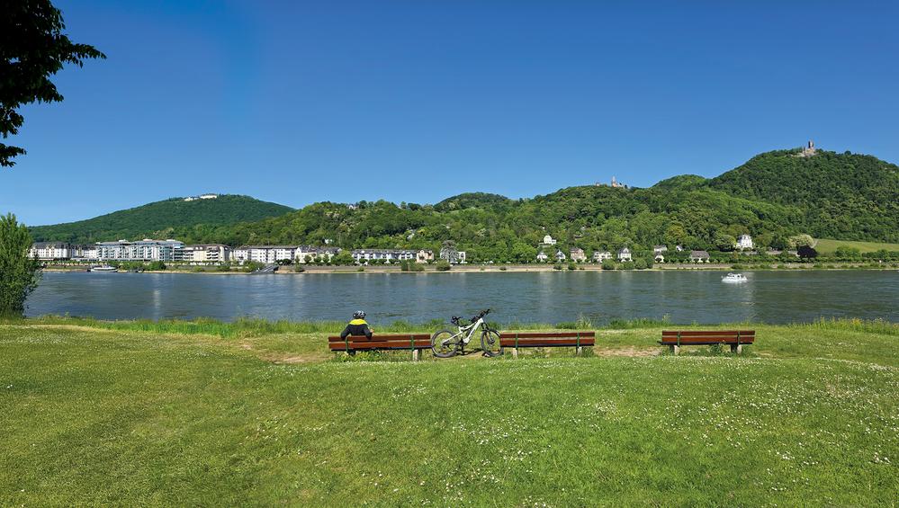 Bild Neubau Eigentumswohnungen Rüdigerstraße Bonn Bild Neubau Eigentumswohnungen Rüdigerstraße Bonn: Bild vom Siebengebirge in Bonn