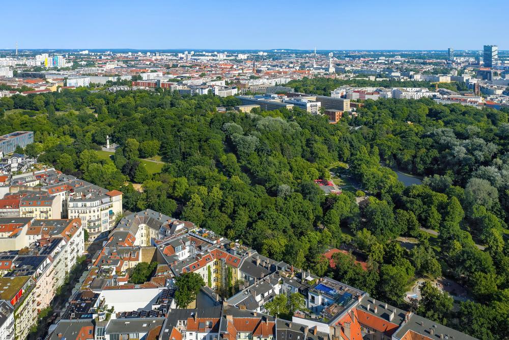 Bild Neubau Eigentumswohnungen Parkside Friedrichshain, Berlin: Luftaufnahme einer Wohnanlage