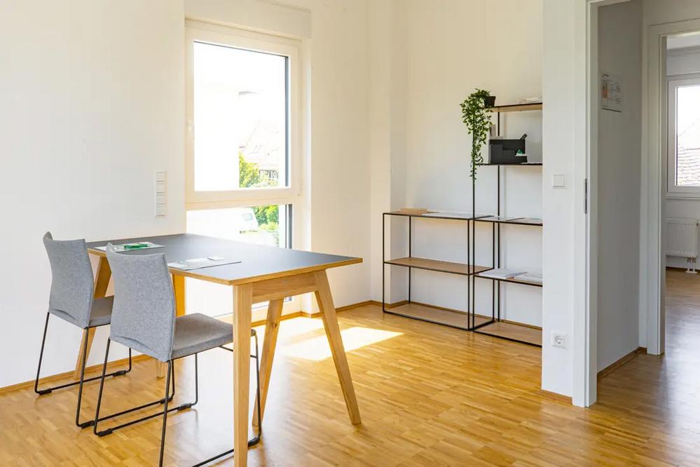 Bild Neubau Häuser Tübinger Straße Hildrizhausen Bild Neubau Häuser Tübinger Straße Hildrizhausen: Bild eines hellen Dachzimmers