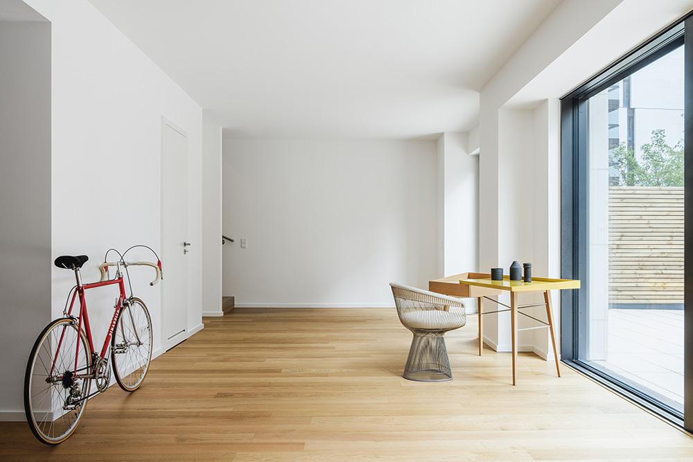 Bild Neubau Eigentumswohnungen HPQ Hafenparkquartier Bild Neubau Eigentumswohnungen HPQ Hafenparkquartier: Bild eines hellen Wophnzimmers