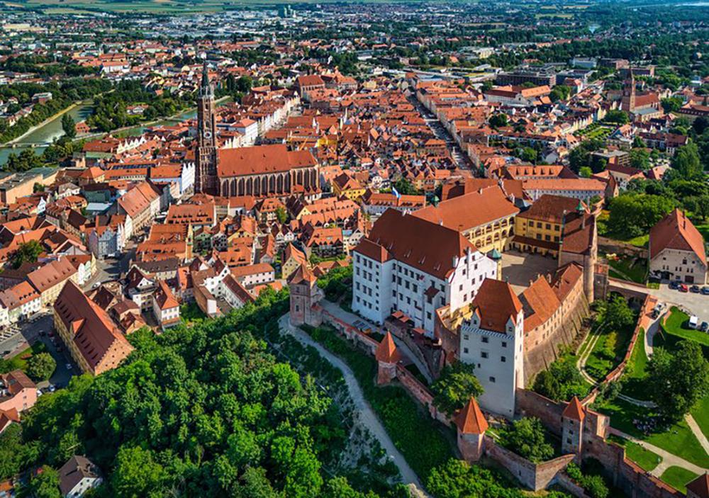 Bild Neubau Eigentumswohnungen Klötzlmüllerstraße Landshut: Vogelperspektive auf Landshut