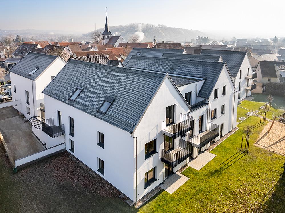 Bild Neubau Eigentumswohnungen Lauffener Straße Kirchheim am Neckar: Bild eines Mehrfamilienhauses