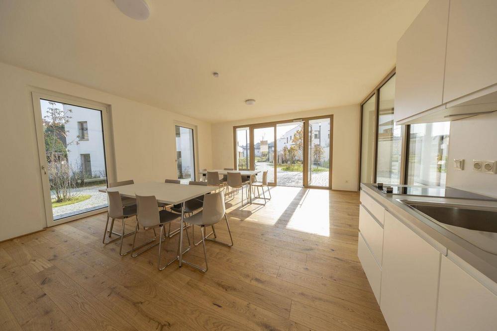 Bild Neubau Eigentumswohnungen Kremstalstraße Krems an der Donau: Visualisierung eines hellen Raumes