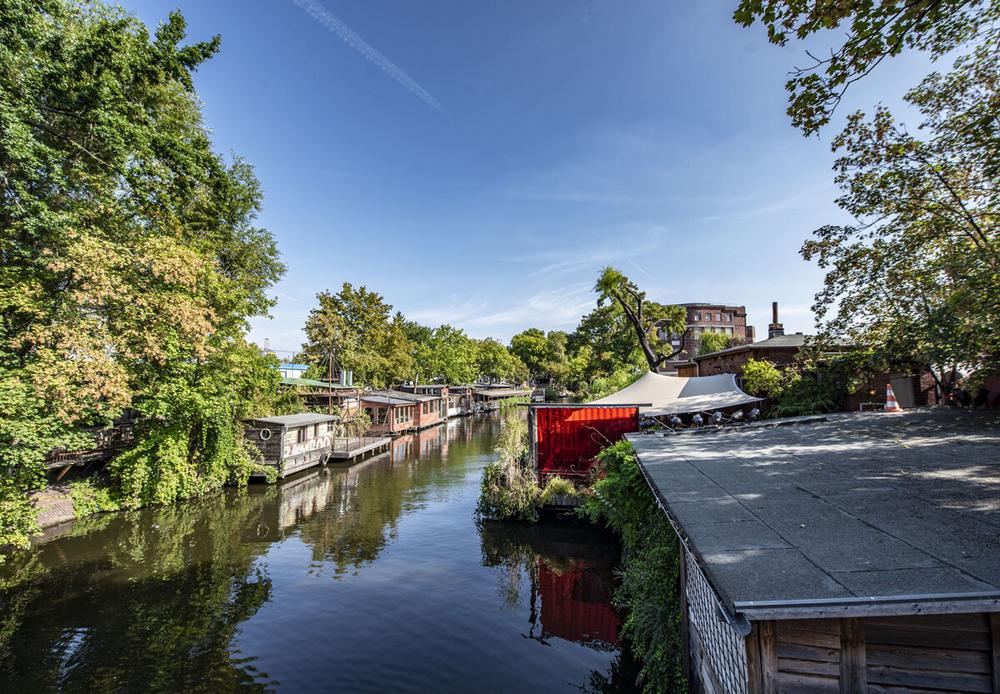 Bild Neubau Eigentumswohnungen Wiener Straße Berlin: Bild Spree mit Häusern am Ufer