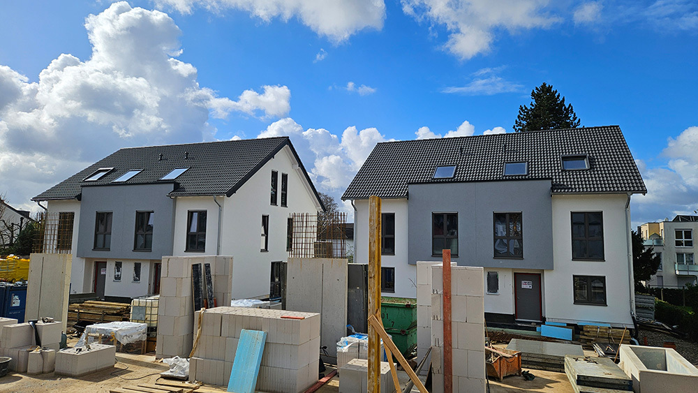 Bild Neubau Häuser Lindenstraße Bonn: Bild der Baustelle des Neubauprojekts mit Doppelhäusern