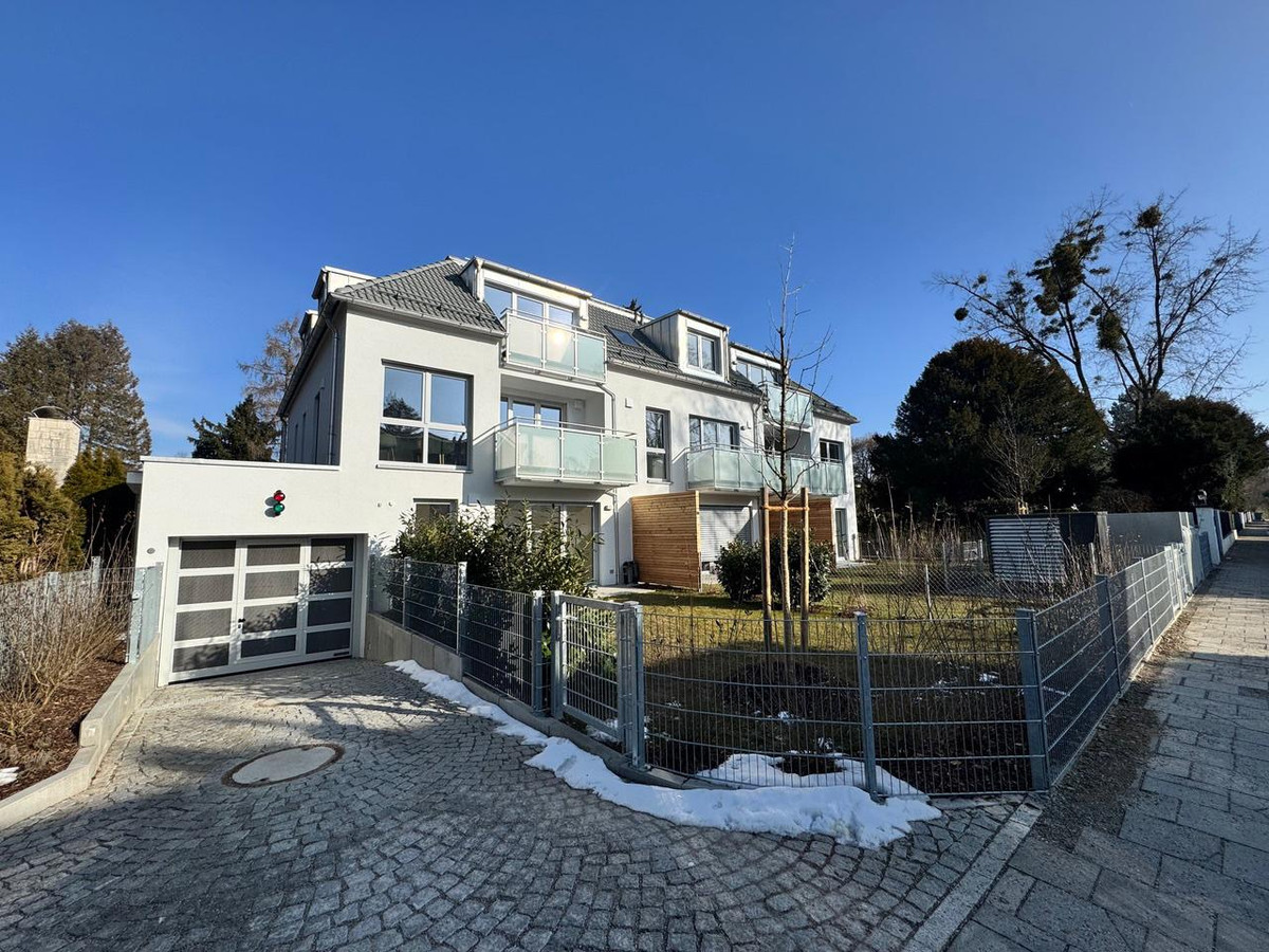 Mondseestraße 11 - Neubau von 8 Eigentumswohnungen und 2 Doppelhaushälften - München
