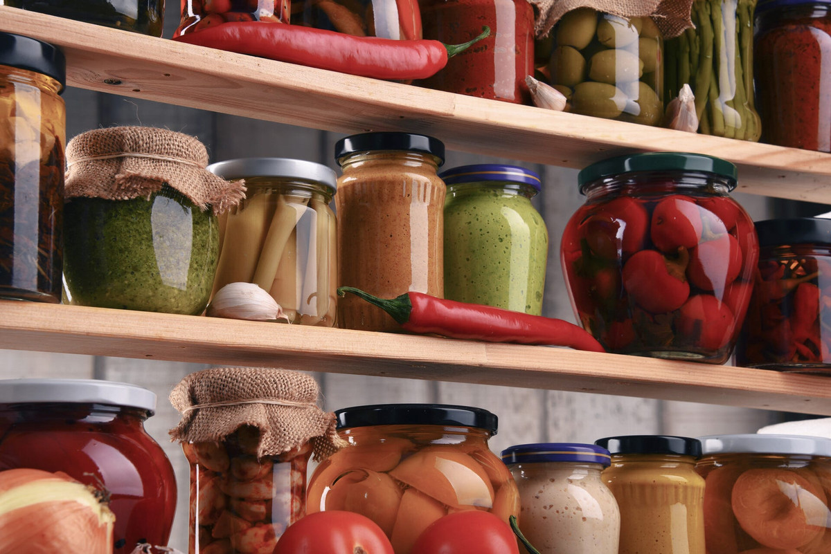 Vorräte können Sie im Abstellraum und größere Dinge im Keller ve