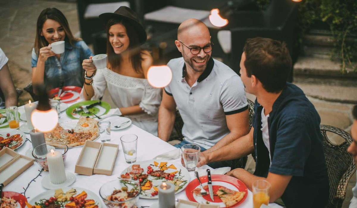 Grillabende mit Nachbarn und Freunden werden hier schnell zur Ge