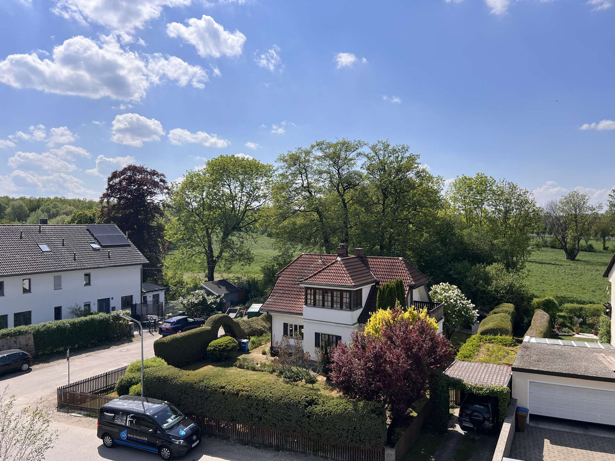 Blick aus dem Dachfenster