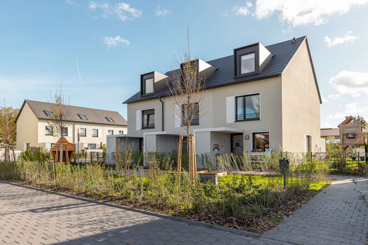 145 m- Familienglück außen Alternative Titelbild