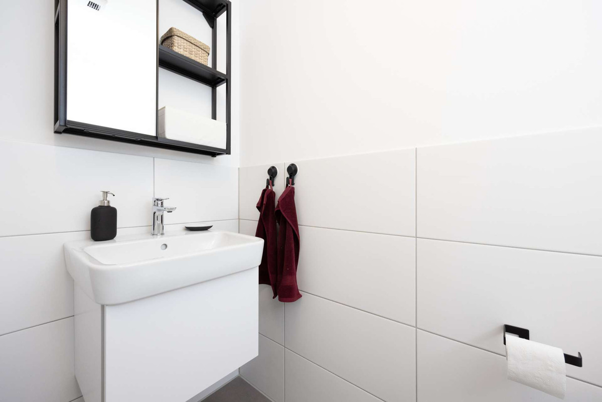 05-120 m- Wohntraum Gäste WC