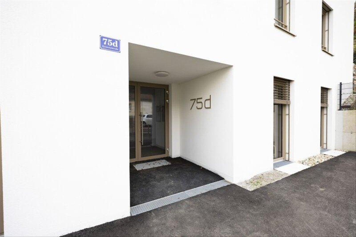 Hauseingang Kremstalstraße 75d