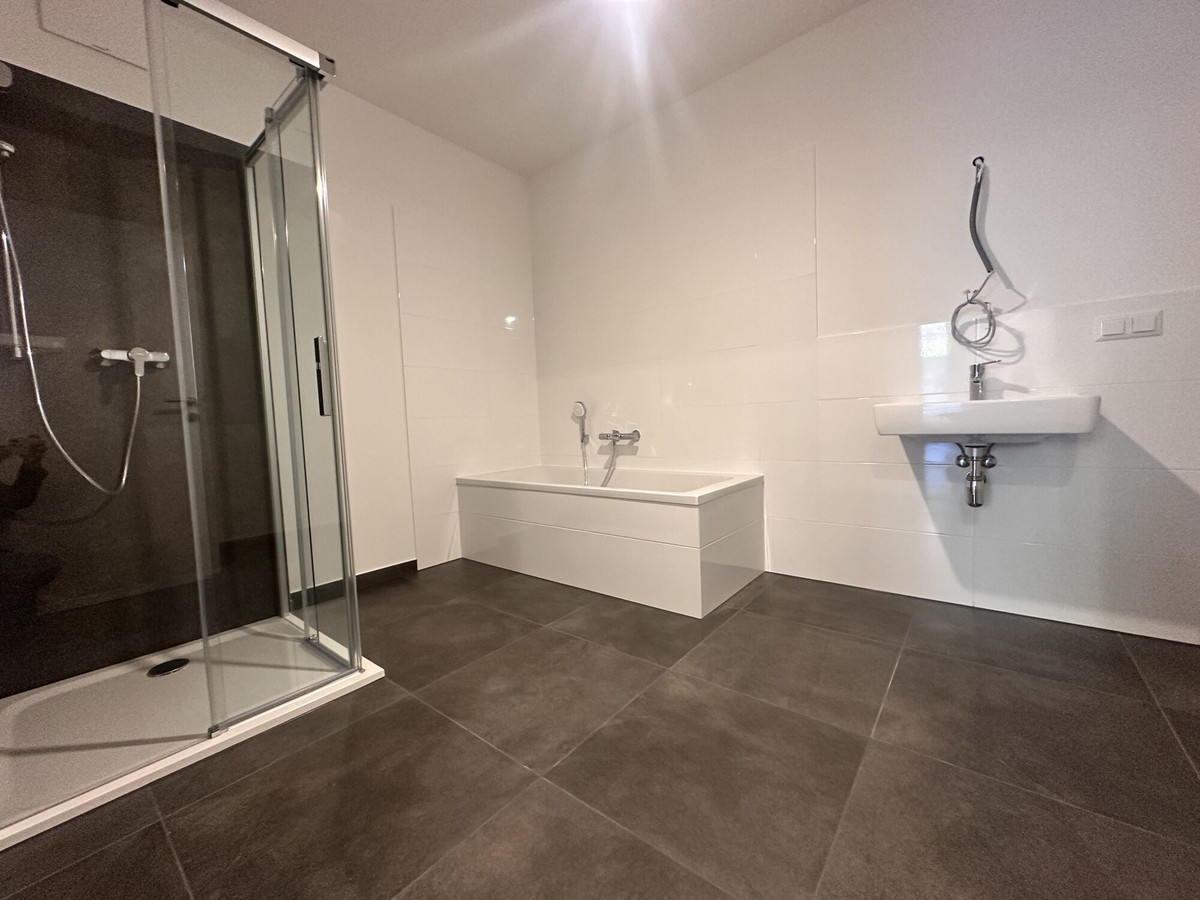10-H1-01-Badezimmer