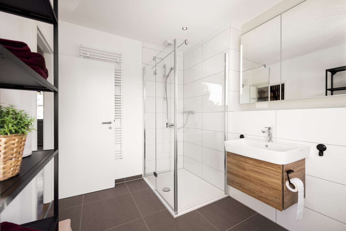 15-120 m--Wohntraum-Bad Dusche OG