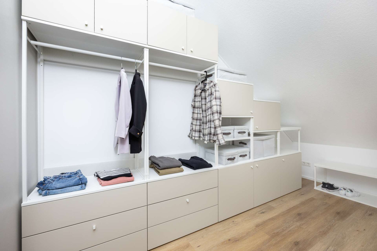 018-120 m- Wohntraum begehbarer Kleiderschrank
