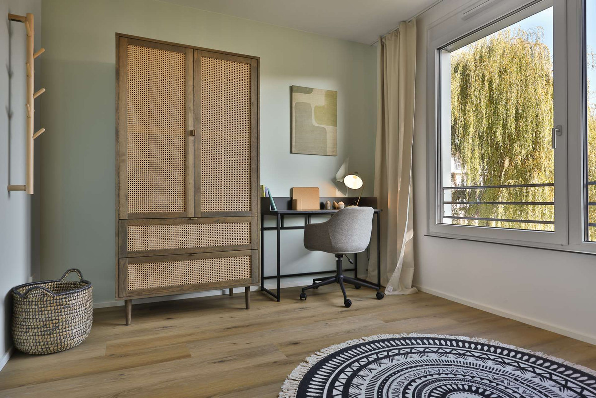 17-145 m--Familienglück-Jugendzimmer