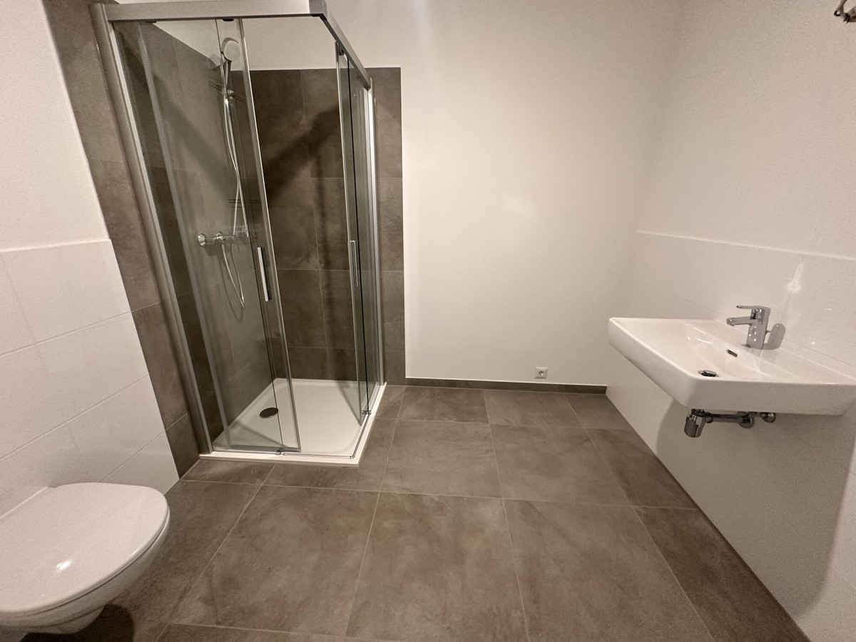 06-H1-02-Badezimmer