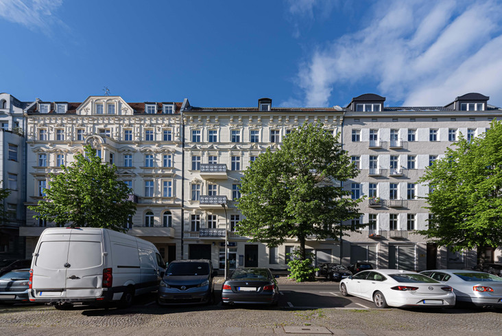 Bismarck61a - 14 renovated condominiums