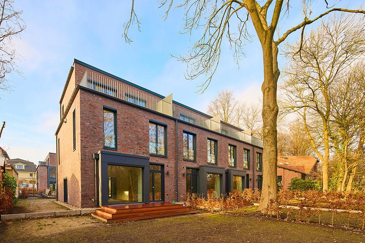 Backyard Oasis - 4 new build townhouses and 2 semi-detached houses - Hamburg