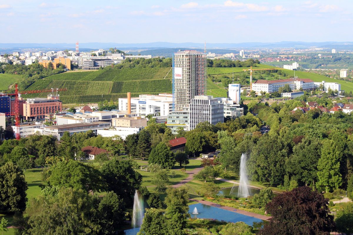 Pragsattel Stuttgart: neuer Hotel- und Bürokomplex in der City Prag