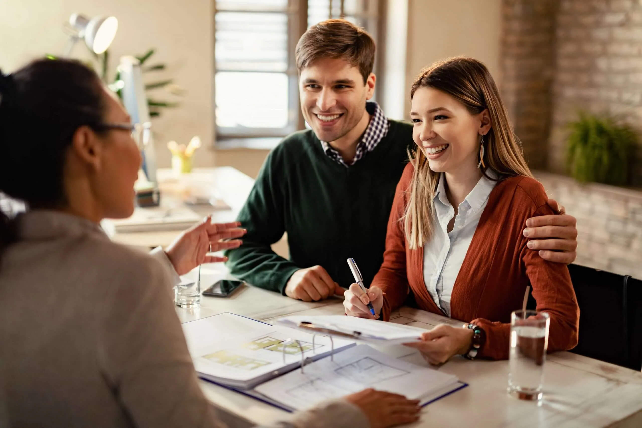 Das richtige Alter für den Immobilienkauf und wertvolle Tipps 