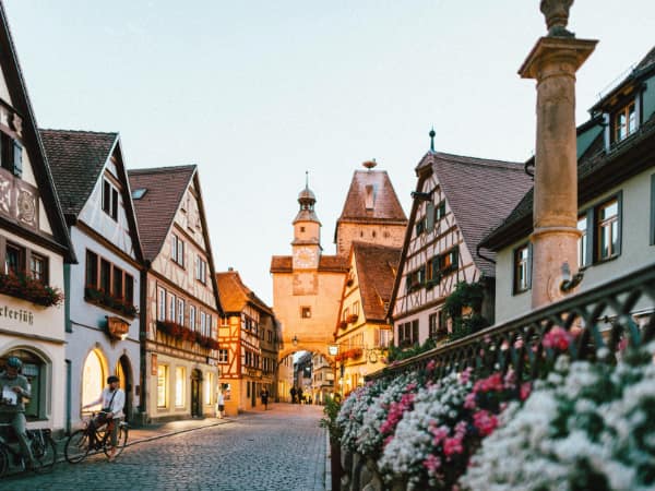 Die Lage wirkt sich auf den Kaufpreis aus. Rückt damit der Zeitpunkt für den Immobilienkauf in die nahe Zukunft für Sie?