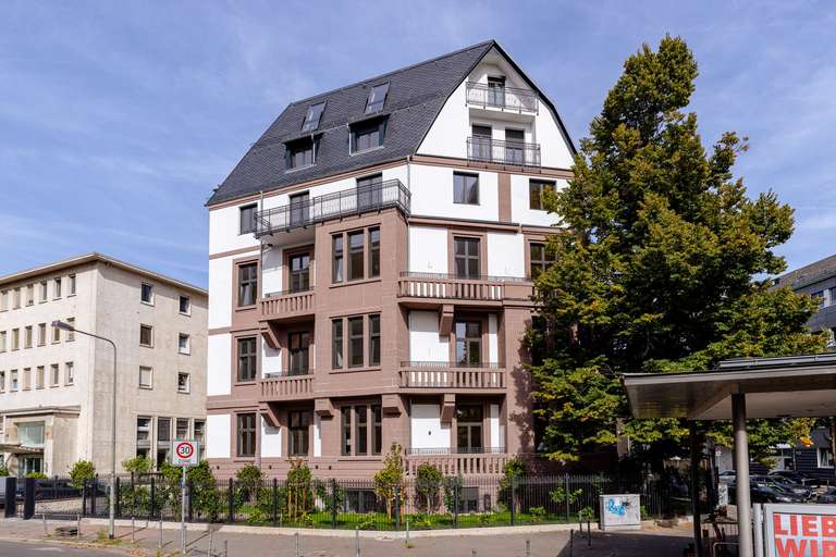 SCHUMANN RESIDENCE