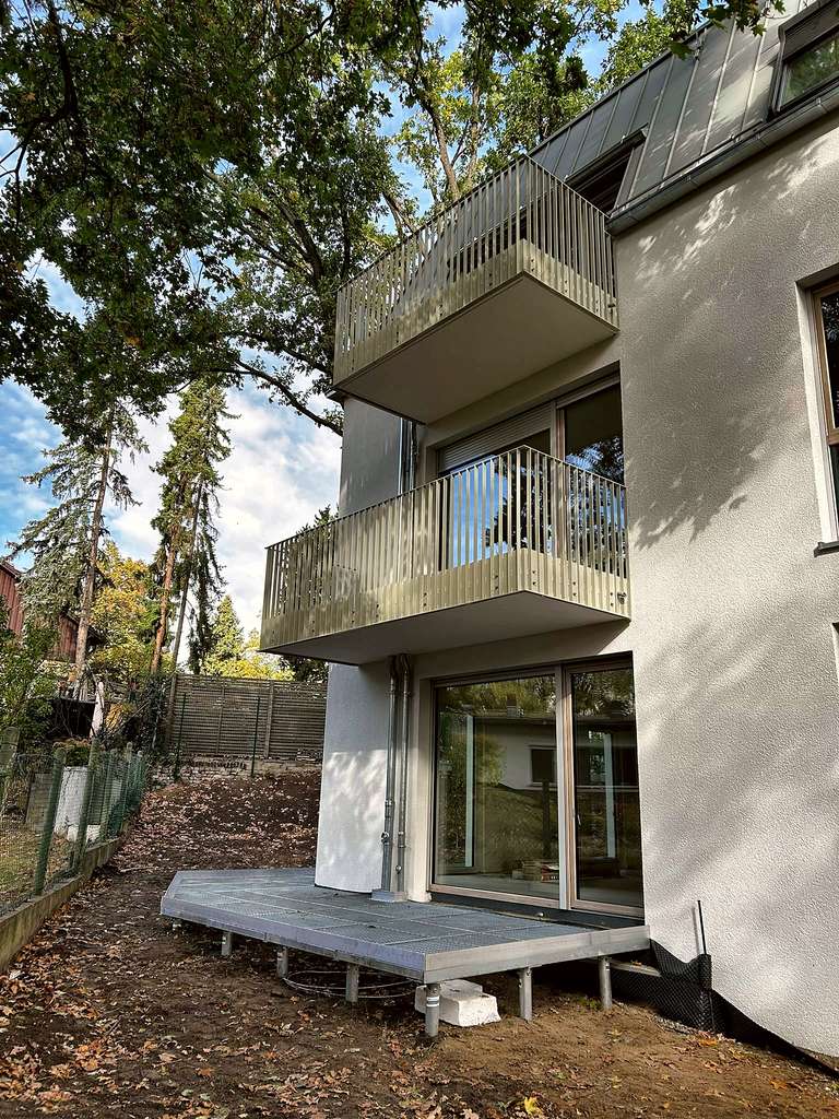 WohnquadratGartenseiteBalko
