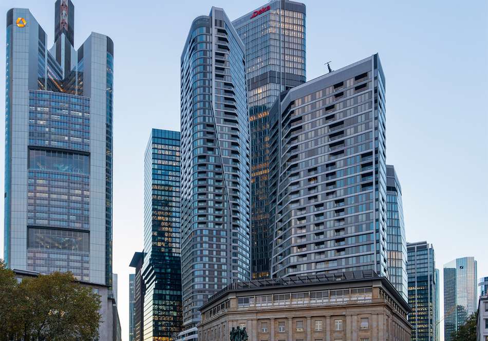 FOUR Frankfurt (Ansicht vom R