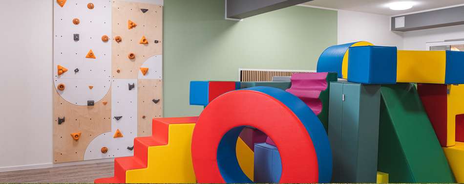 Gemeinschaftsräume mit Spielangeboten für Groß und Klein