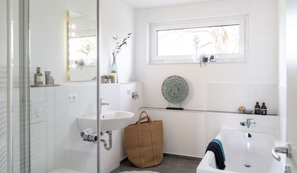Tageslichtbad Wanne und Dusche