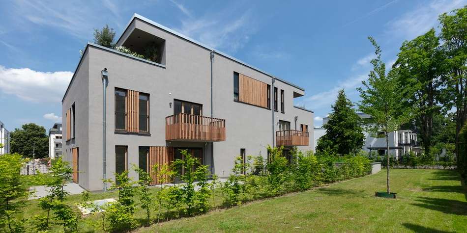 hausbhintereansicht.jpg