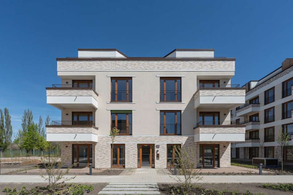 roelckestr exterior-016.jpg