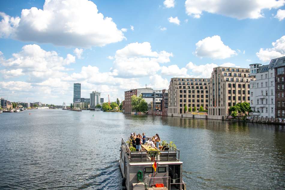Boot auf der Spree