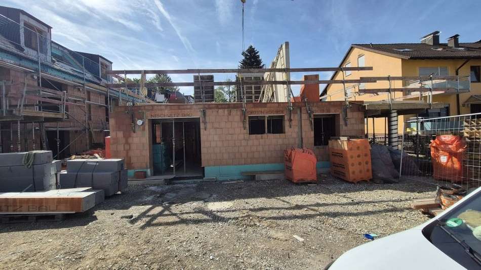 Erna14-Baustelle-7-26-Haus1